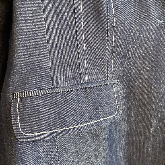 Escada - Womens Sacco blazer in denim. - Picture 3 of 5